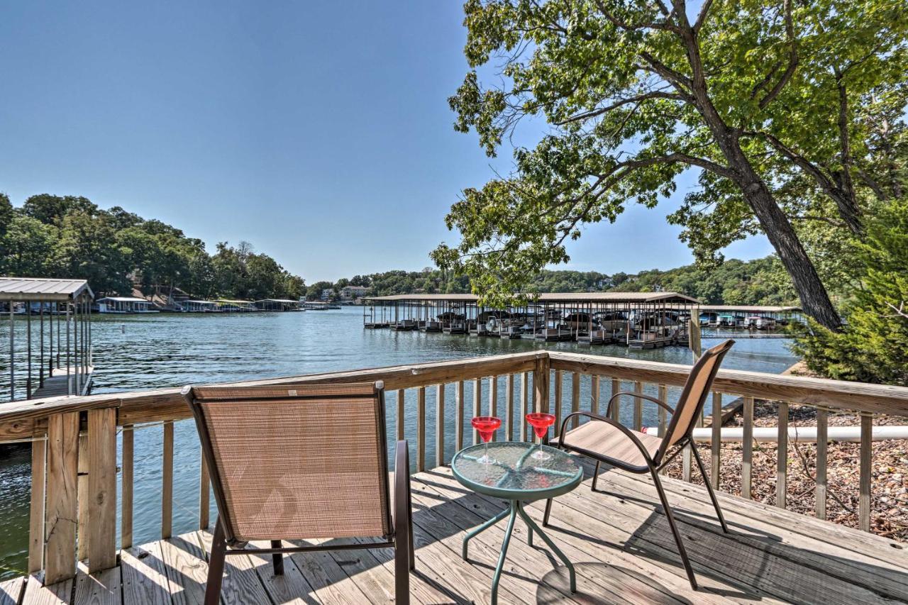 On-The-Water Retreat With Dock Pet Friendly! Villa Lake Ozark Luaran gambar