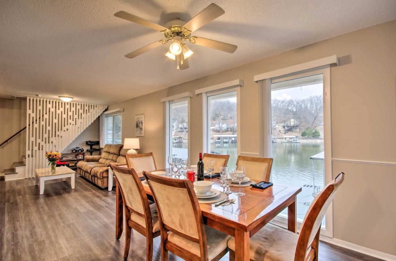 On-The-Water Retreat With Dock Pet Friendly! Villa Lake Ozark Luaran gambar
